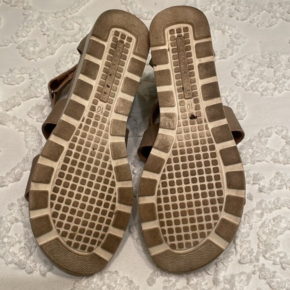 Wedge Sandal - Picture 4 of 4